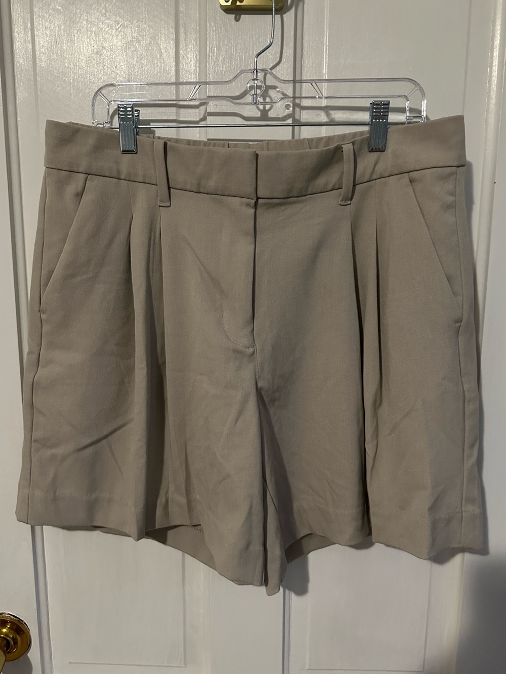 American Eagle High-Rise Trouser Short